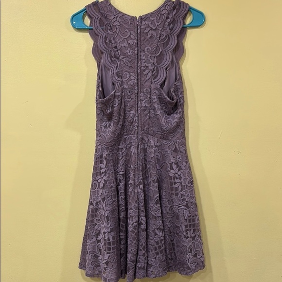 Junior Lace Dress in Light Purple NWOT - Picture 2 of 8